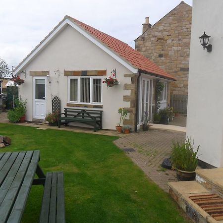 Bed and Breakfast Regal House Seahouses Exterior foto